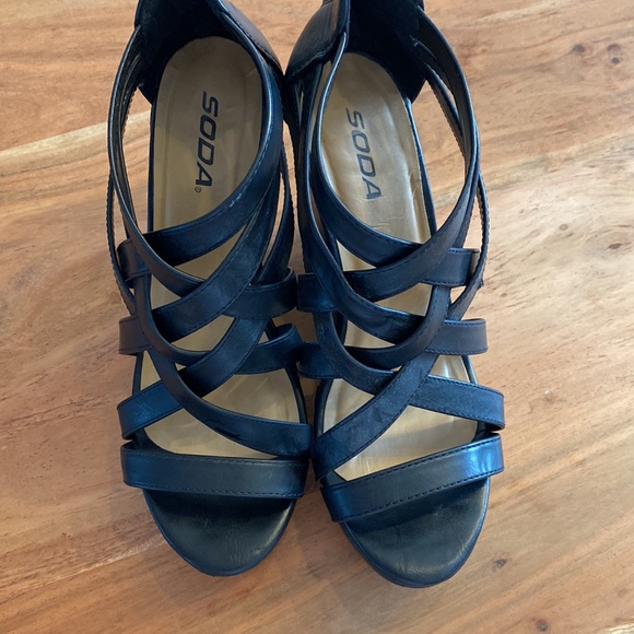 High heels  platforms 👠 - Picture 2 of 5